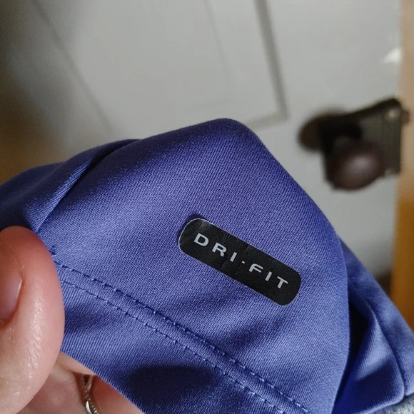 2/$30 Nike ACG Dri Fit - Picture 5 of 6